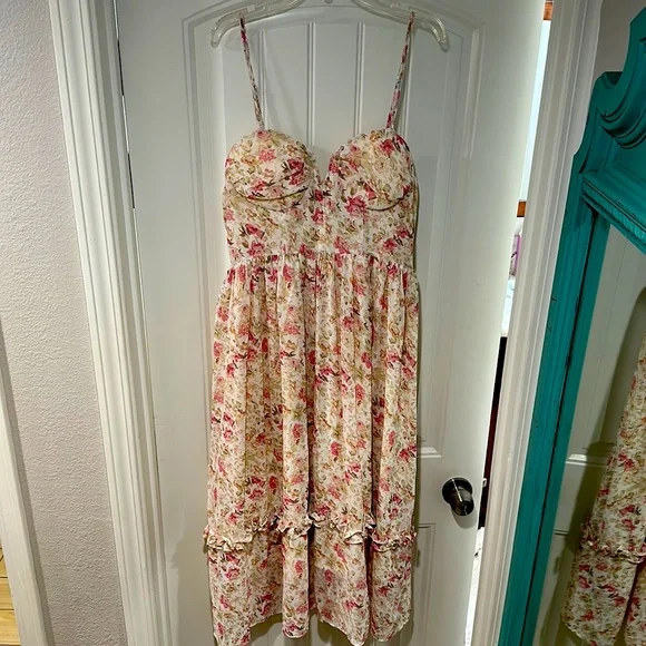Cider Dresses | Cream and Pink Floral Womens Size Large Dress | Color: Cream/Pink | Size: L | Thelinz09'S Closet